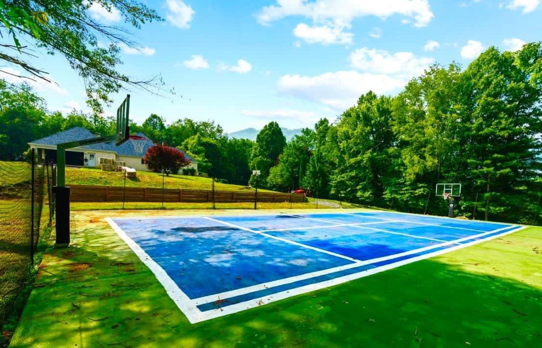 הוילה Big Stone Gap Gated Mansion - Basketball Court Movie Theater Views מראה חיצוני תמונה