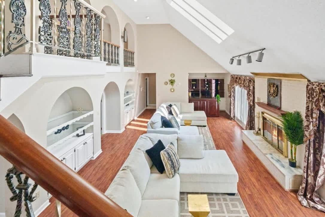 הוילה Big Stone Gap Gated Mansion - Basketball Court Movie Theater Views מראה חיצוני תמונה