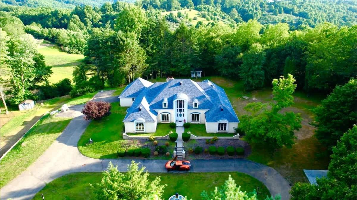 הוילה Big Stone Gap Gated Mansion - Basketball Court Movie Theater Views מראה חיצוני תמונה